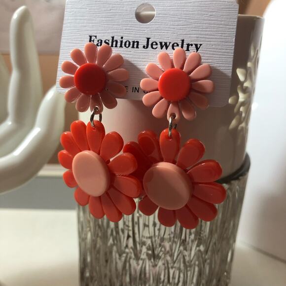 Bohemian Vintage Acrylic Double Flower Dangle Drop Earrings Pink - Picture 3 of 5